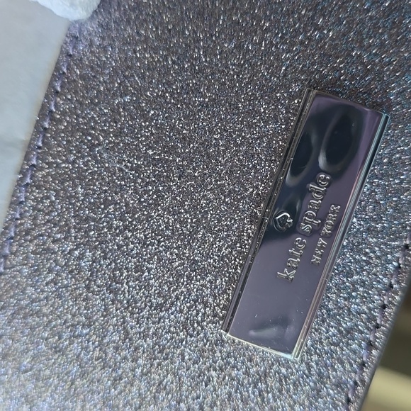 Kate Spade NWT NEW IN  BOX silver glitter card holder with Silver logo plaque - Picture 7 of 12